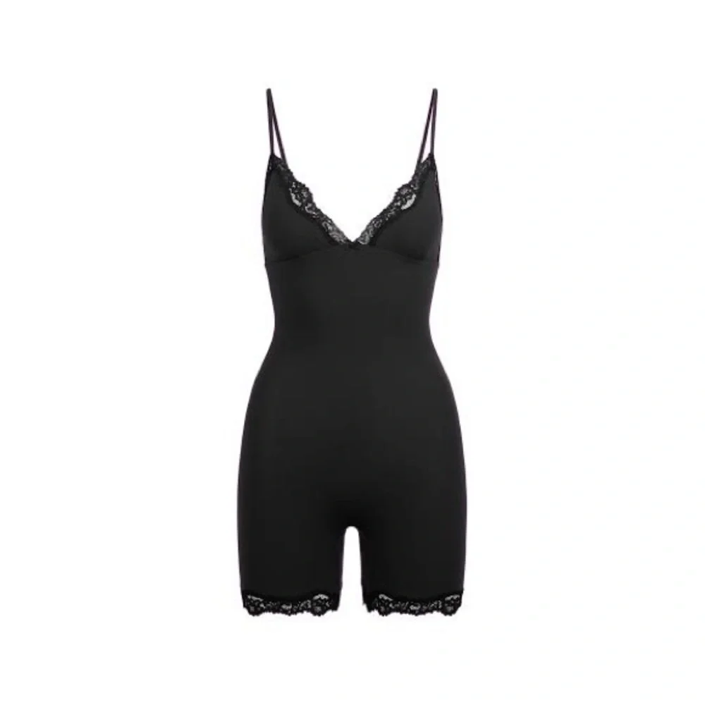 SKIMS Fits Everybody Lace Triangle Onesie Onyx Black Lace-Trim Bodysuit XL NWT